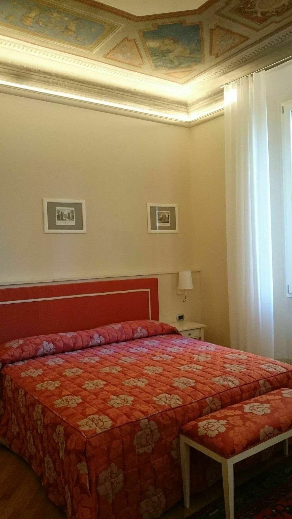 Casa Isolani Luxury Rooms Piazza Maggiore 1 Болонья Экстерьер фото